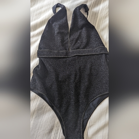 Oséree plunge suit - Picture 5 of 8